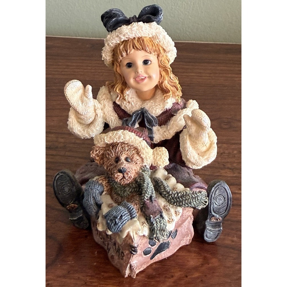 Boyds Bears  Dollstone resin, Kimberly w Klaus, Special Delivery #3547, 1999
